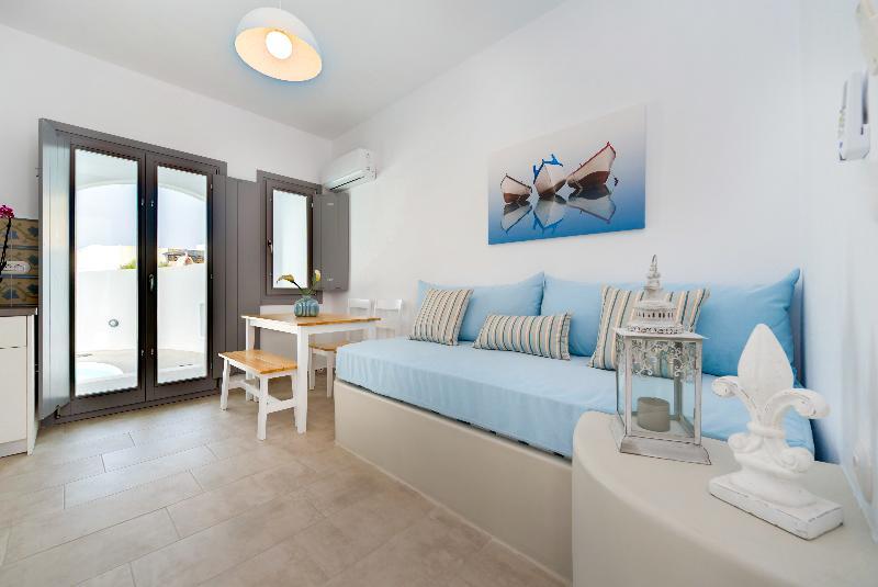 White Harmony Suites Megalochori  Esterno foto